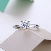 Classic 1 Carat Moissanite Silver Ring Elegant 4 Prong Fine Jewelry