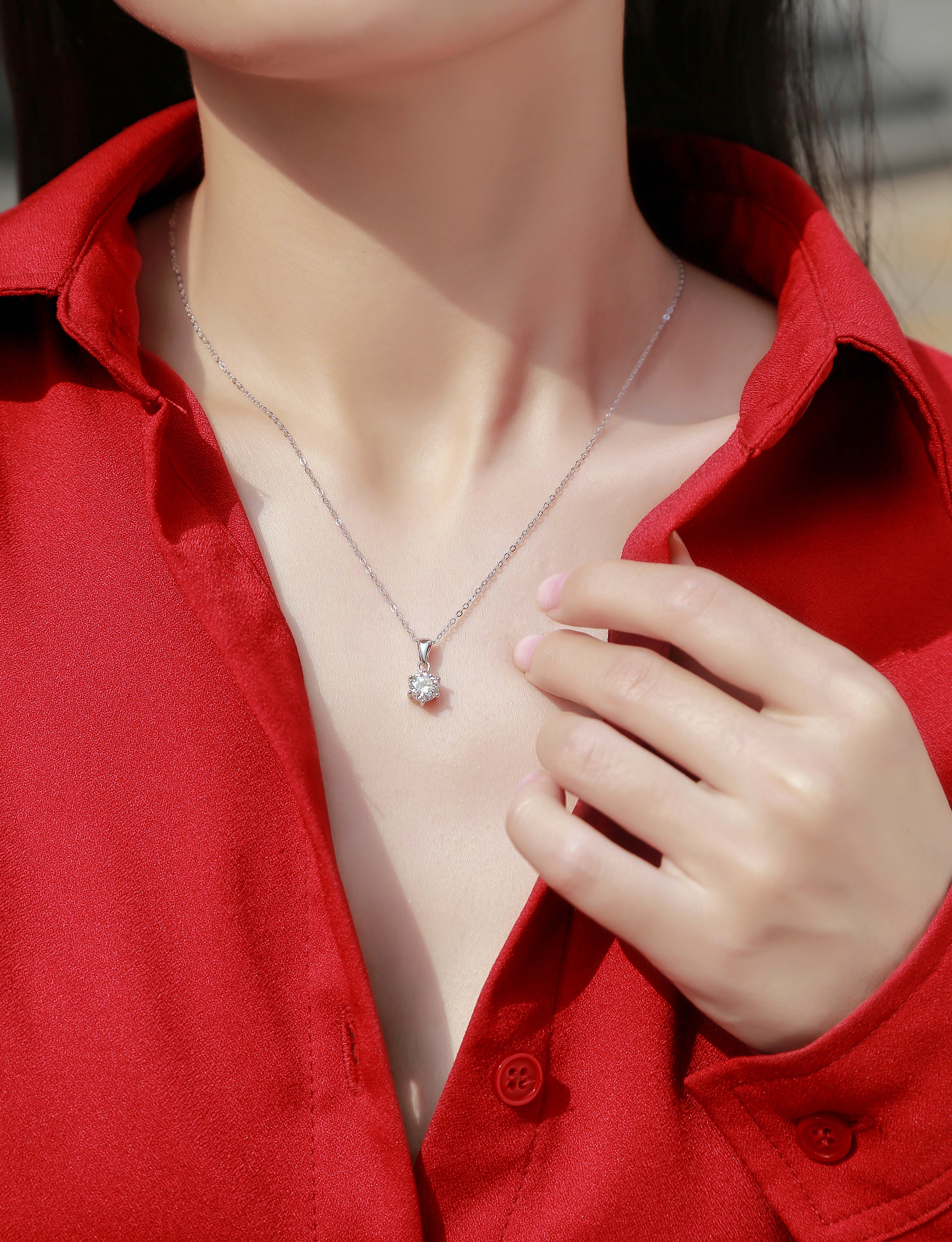 Breeze Dance Moissanite Pendant Necklace Set in S925 Silver