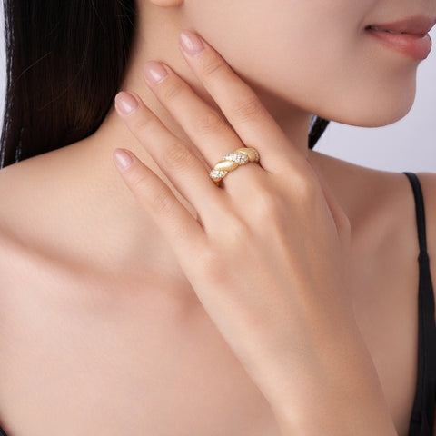 S925 Sterling Silver Gold-Plated Moissanite Ring Modern Elegant Fashion Jewelry