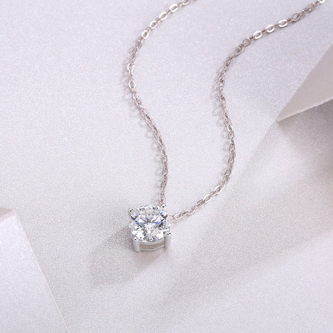1True Heart Moissanite Pendant Necklace in S925 Sterling Silver