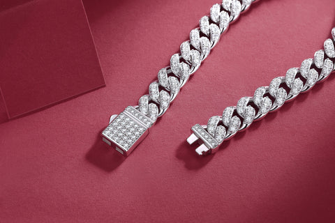 Luxury S925 Sterling Silver Moissanite Cuban Link Bracelet Modern & Elegant