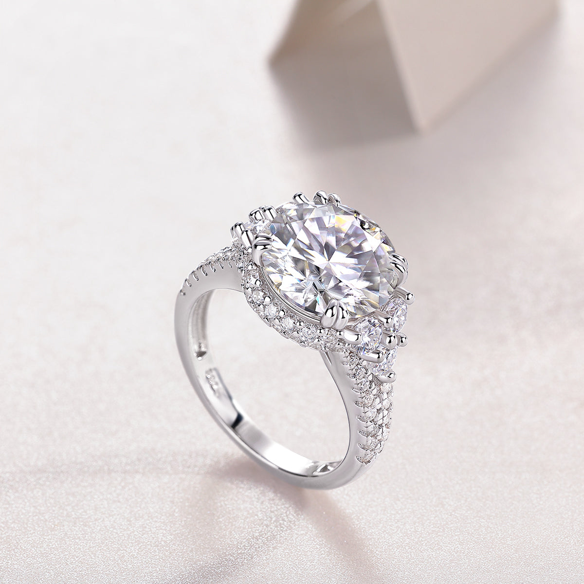 S925 Sterling Silver 5-Carat Moissanite Ring Elegant Luxury Jewelry