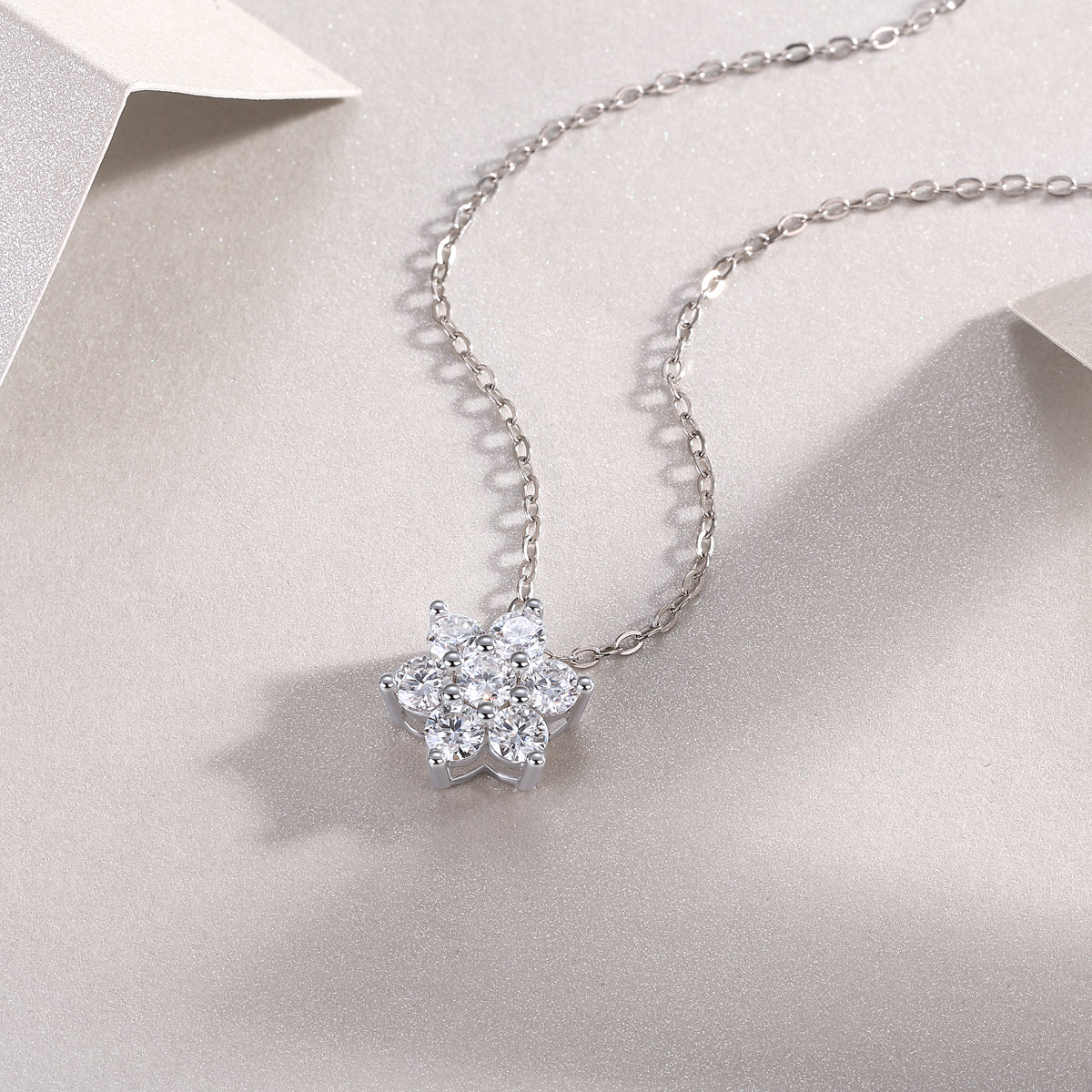 Snowflakes Fluttering Moissanite Pendant Necklace in S925 Sterling Silver