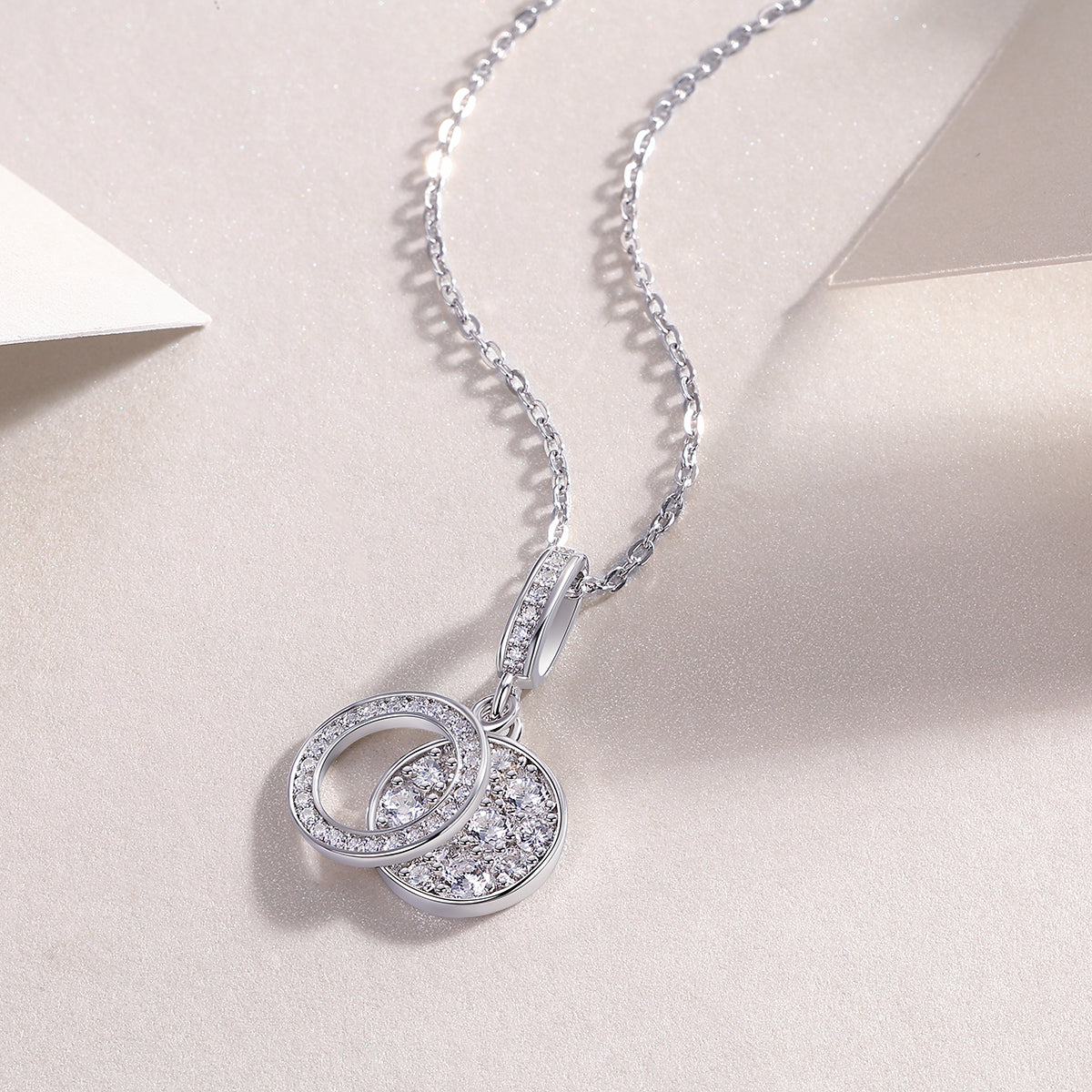 S925 Sterling Silver Moissanite Pendant Necklace with Platinum-Plated Finish