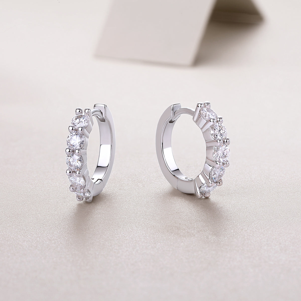 S925 Silver Moissanite Stud Earrings Modern Elegant Jewelry