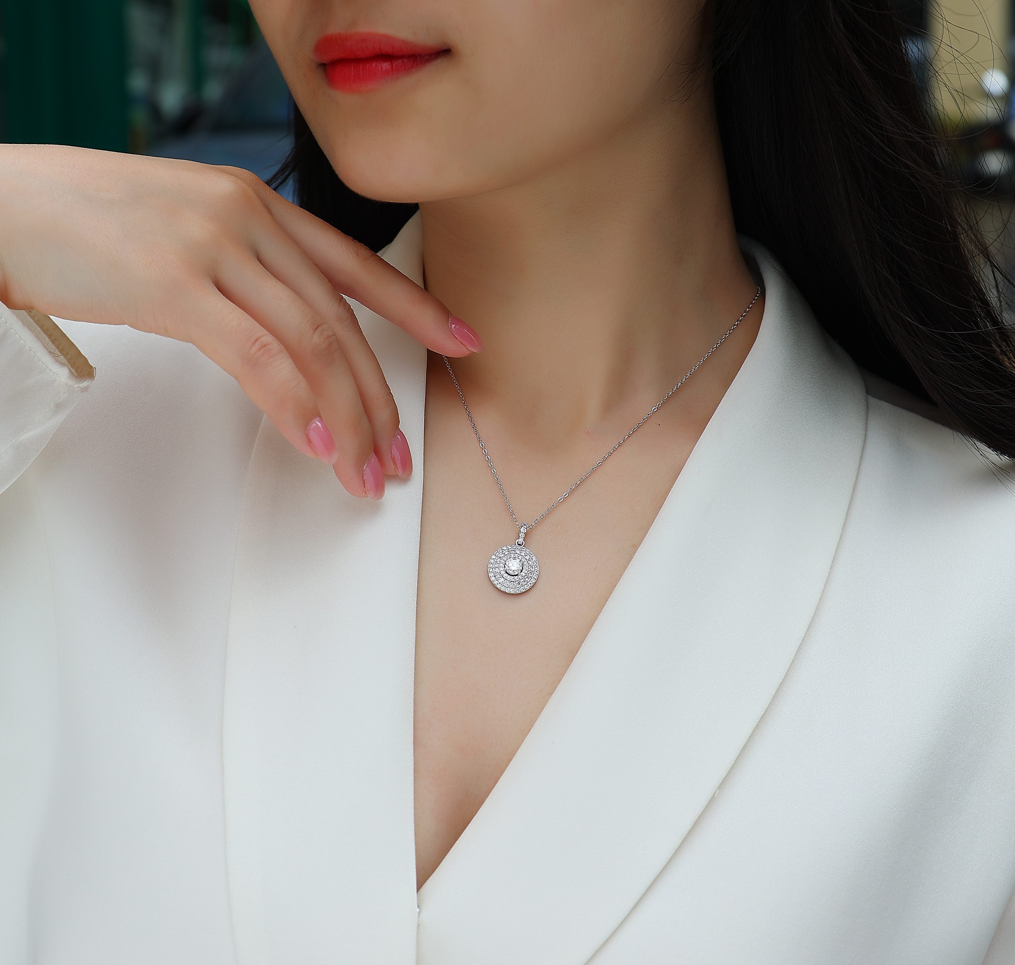 1White Dune Moissanite Pendant Necklace in S925 Sterling Silver with Platinum Plating