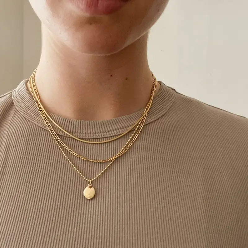Geometric Oval Pendant Necklace in Gold or Silver