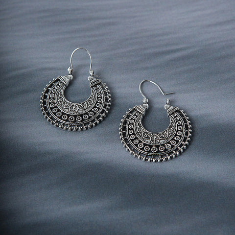 Bohemian Ethnic Alloy Earrings for Bold Fashion