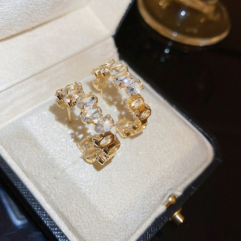 Sweet Geometric C-Shaped Cubic Zirconia Earrings in Copper
