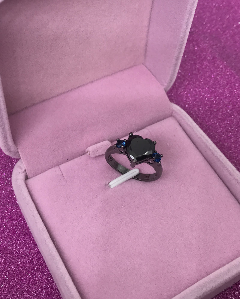 Black Heart Gemstone Alloy Wedding Ring Set - 5