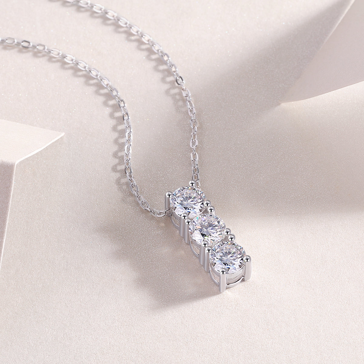 1Round Moissanite Pendant Necklace in S925 Sterling Silver with Platinum Plating