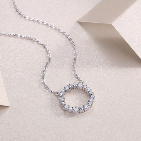 S925 Sterling Silver Moissanite Circle Pendant Necklace with Platinum Plating