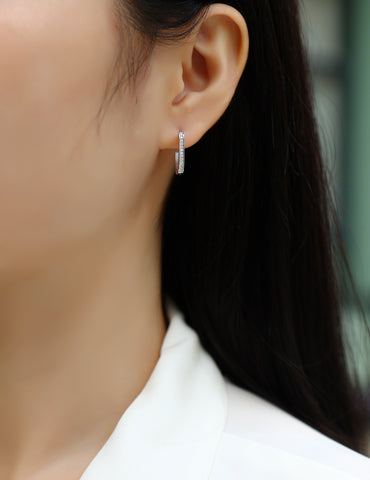 S925 Sterling Silver Moissanite Stud Earrings Elegant Platinum-Plated Hoop Design