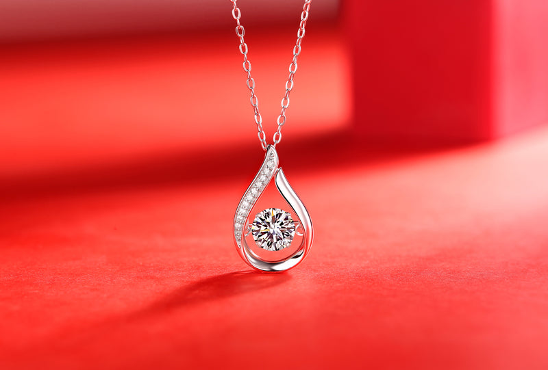 1Carat Moissanite Pendant Necklace in S925 Silver Elegant Drop Design - 4