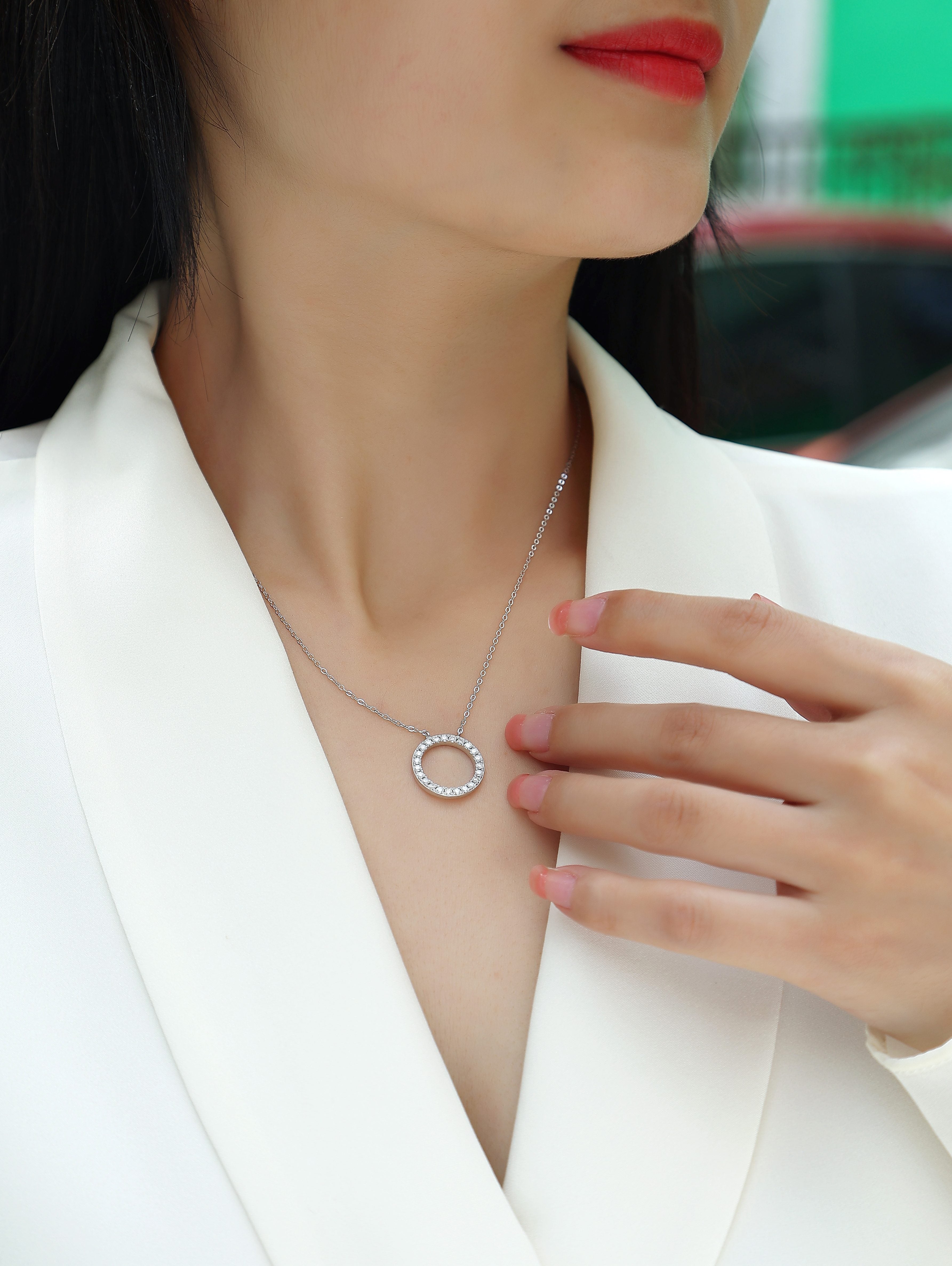 S925 Sterling Silver Moissanite Circle Pendant Necklace 40cm Elegant Fine Jewelry