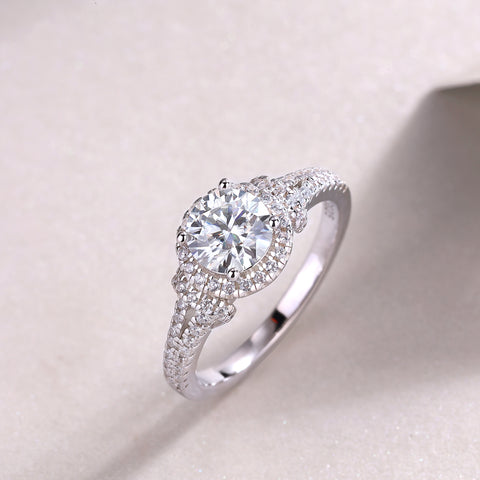 S925 Silver Large Moissanite Wedding Ring Elegant Sparkling Design