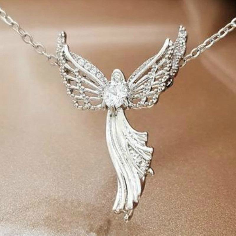 Christian Virgin Mary Pendant Necklace in Gold Plated Brass