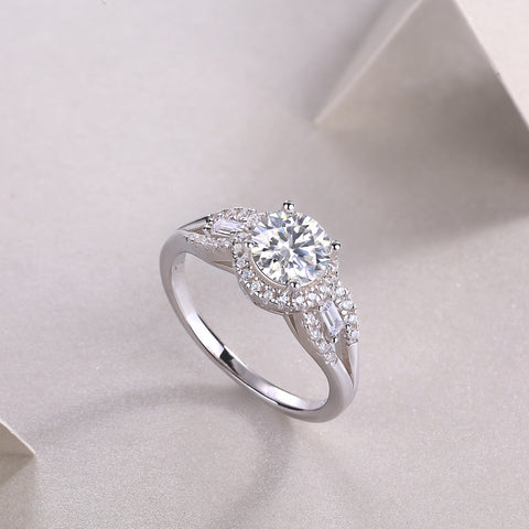 S925 Silver Moissanite Wedding Ring with Large 1 Carat Center Stone