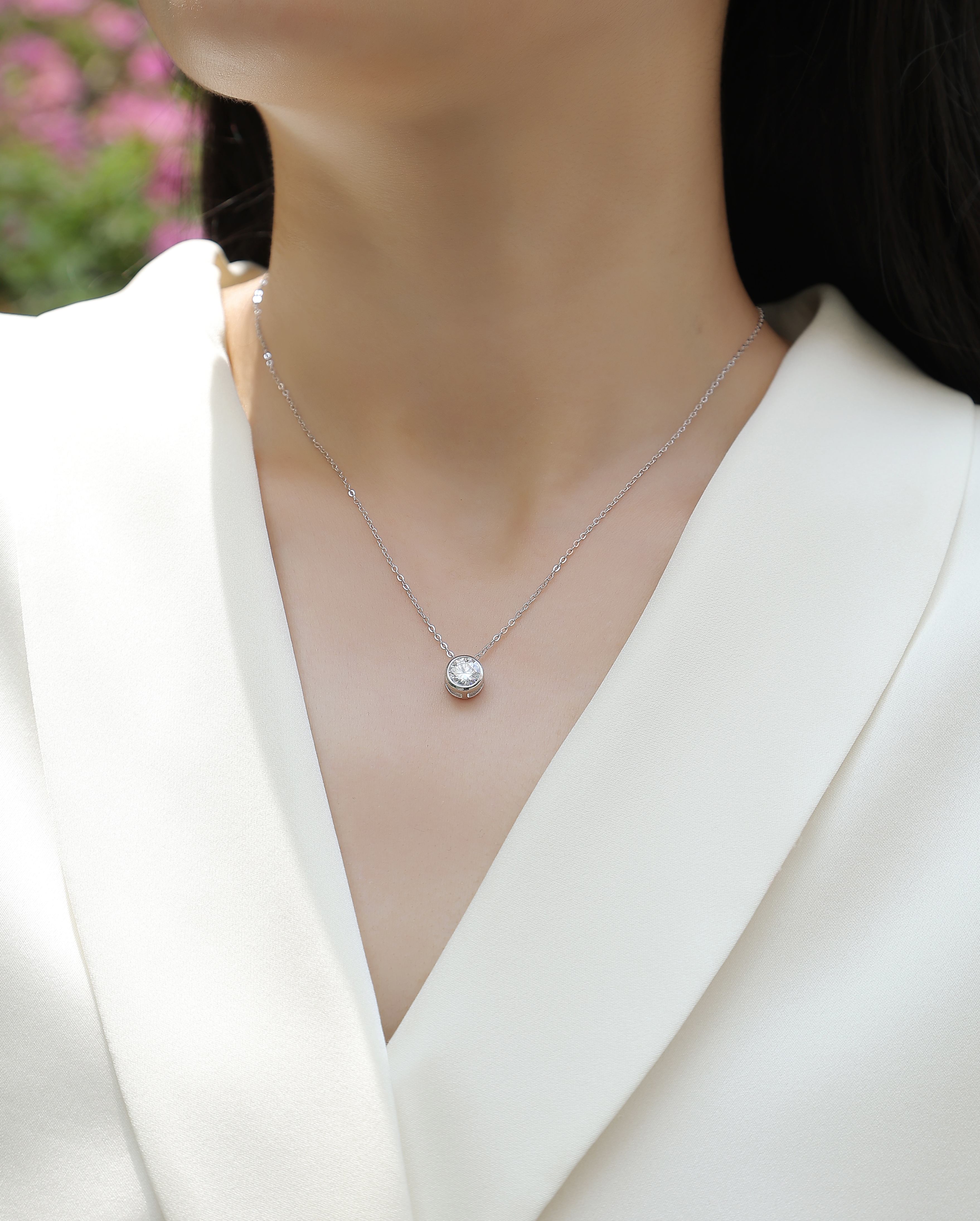 1Purity 1-Carat Moissanite Pendant Necklace in S925 Sterling Silver
