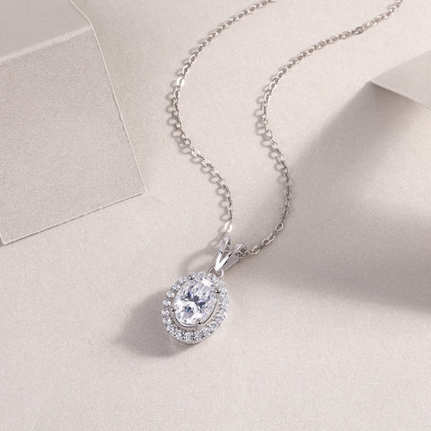 1Infinite Moissanite Pendant Necklace in S925 Sterling Silver with Platinum Plating - Modern Elegant Oval Design