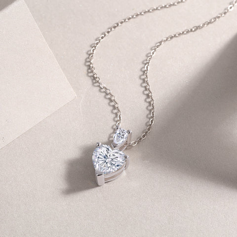 Heart-Shaped Moissanite Pendant Necklace in S925 Sterling Silver