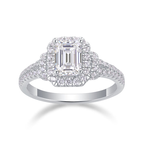 Luxury Octagonal Moissanite Ring in S925 Silver