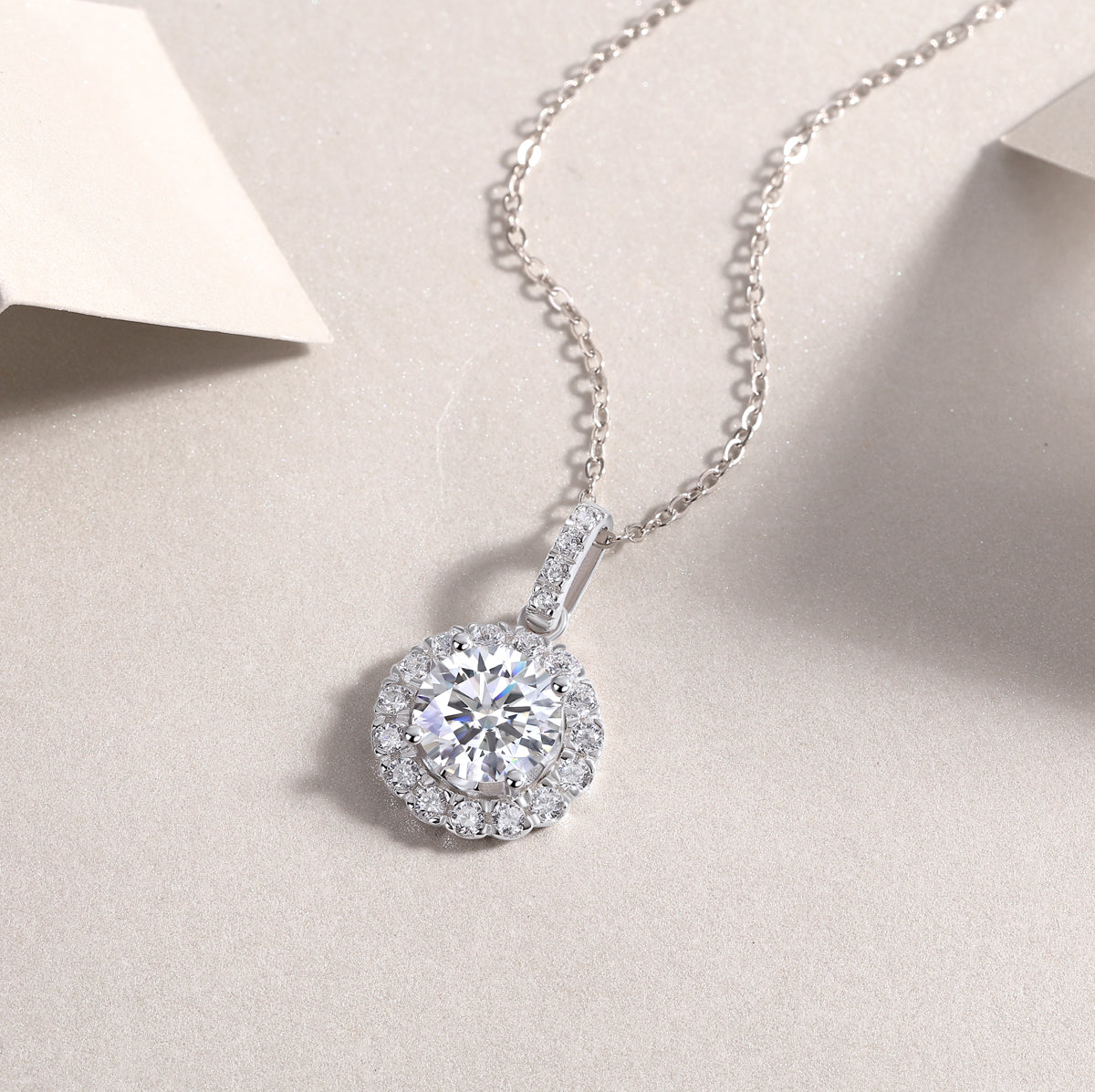 S925 Sterling Silver Moissanite Pendant Necklace 2-Carat Sparkling Halo Design
