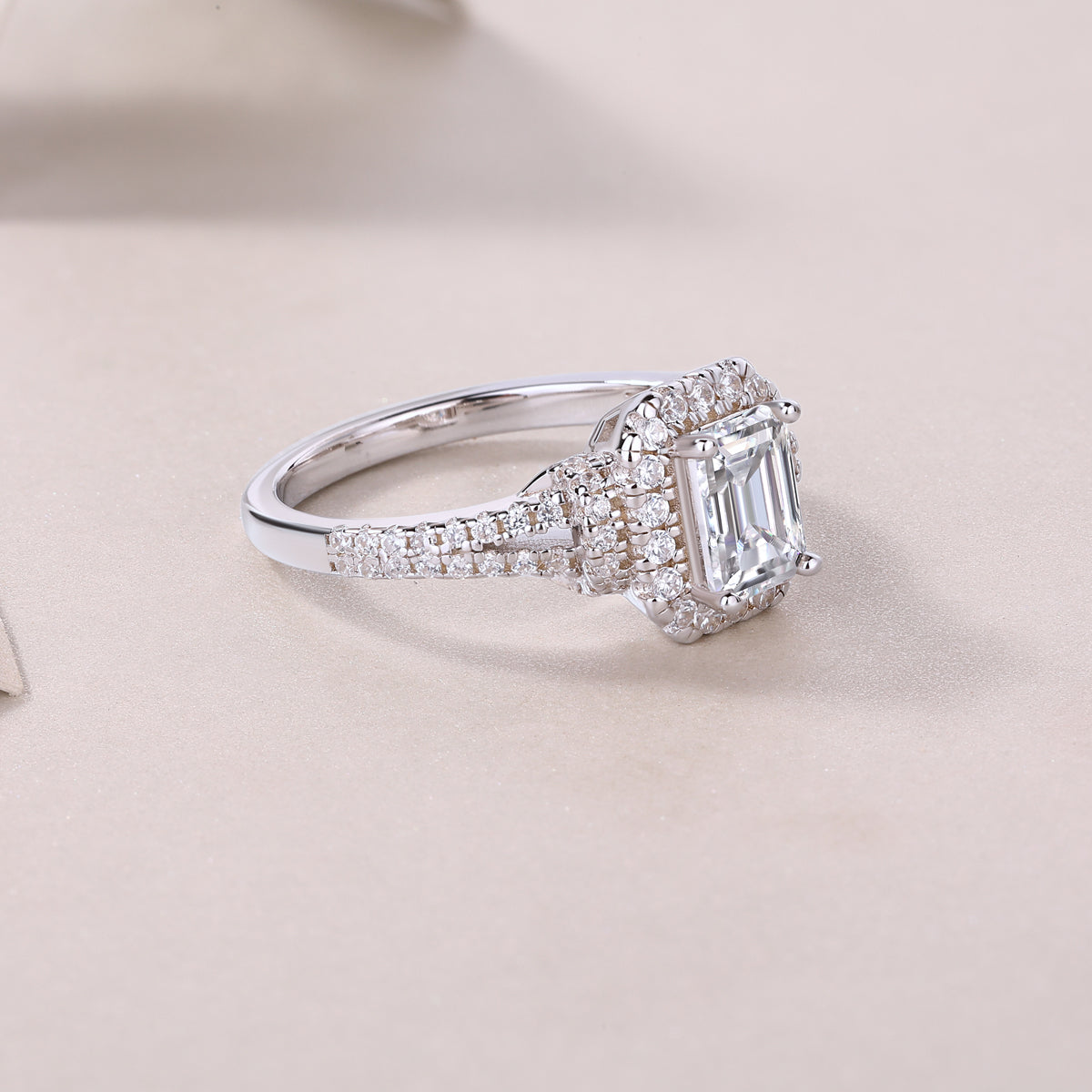 Luxury Octagonal Moissanite Ring in S925 Silver