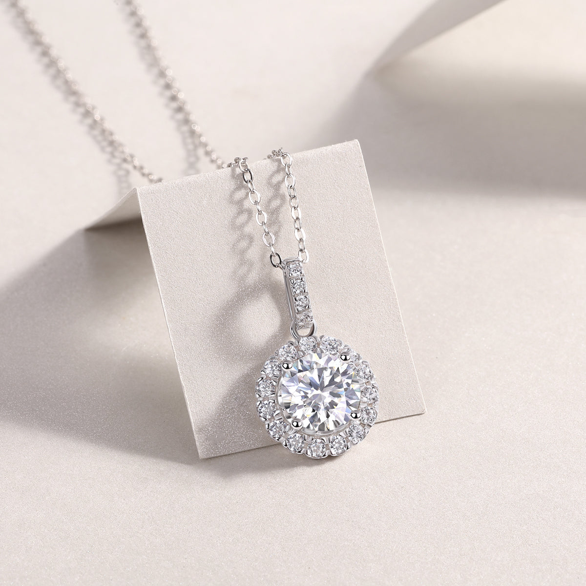 S925 Sterling Silver 2-Carat Moissanite Halo Pendant Necklace Modern & Elegant