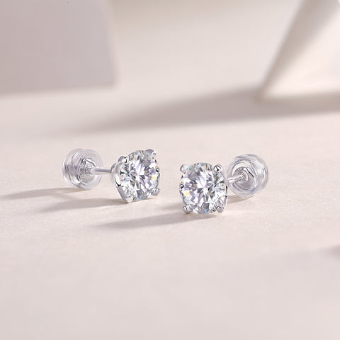 Luxury Moissanite Stud Earrings in S925 Silver