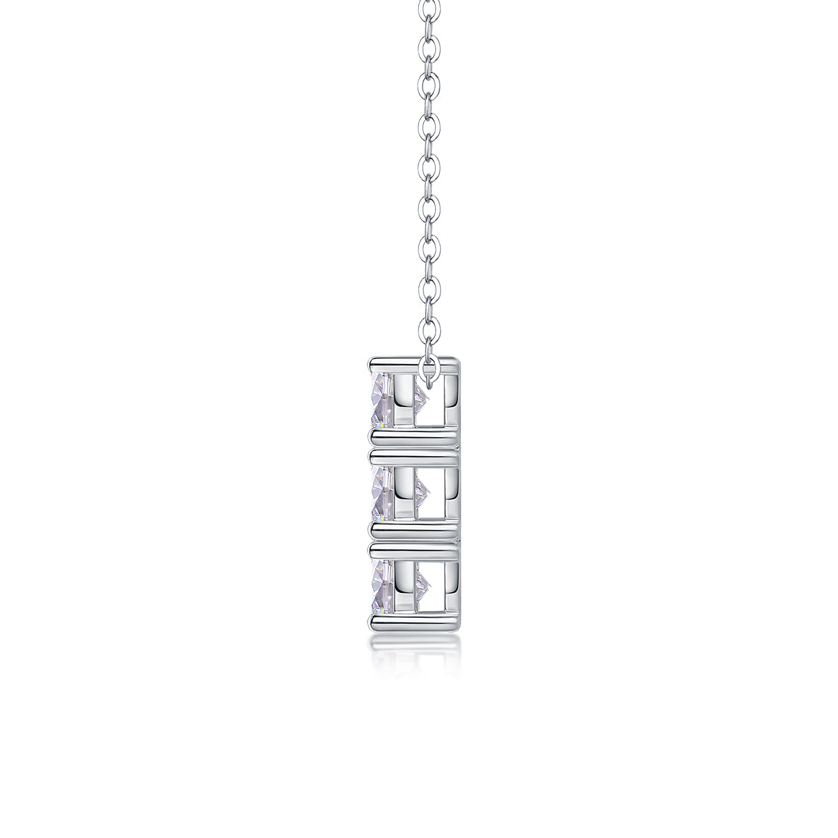 1Grand Round Moissanite Pendant Necklace in S925 Sterling Silver