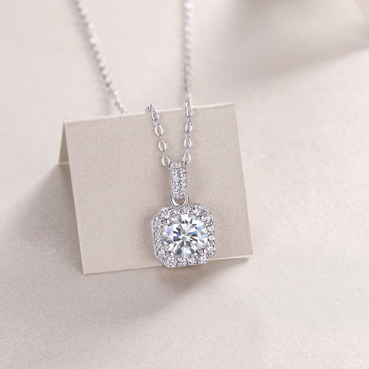 1Dawn Light 1-Carat Moissanite Pendant Necklace in S925 Sterling Silver with Platinum Plating