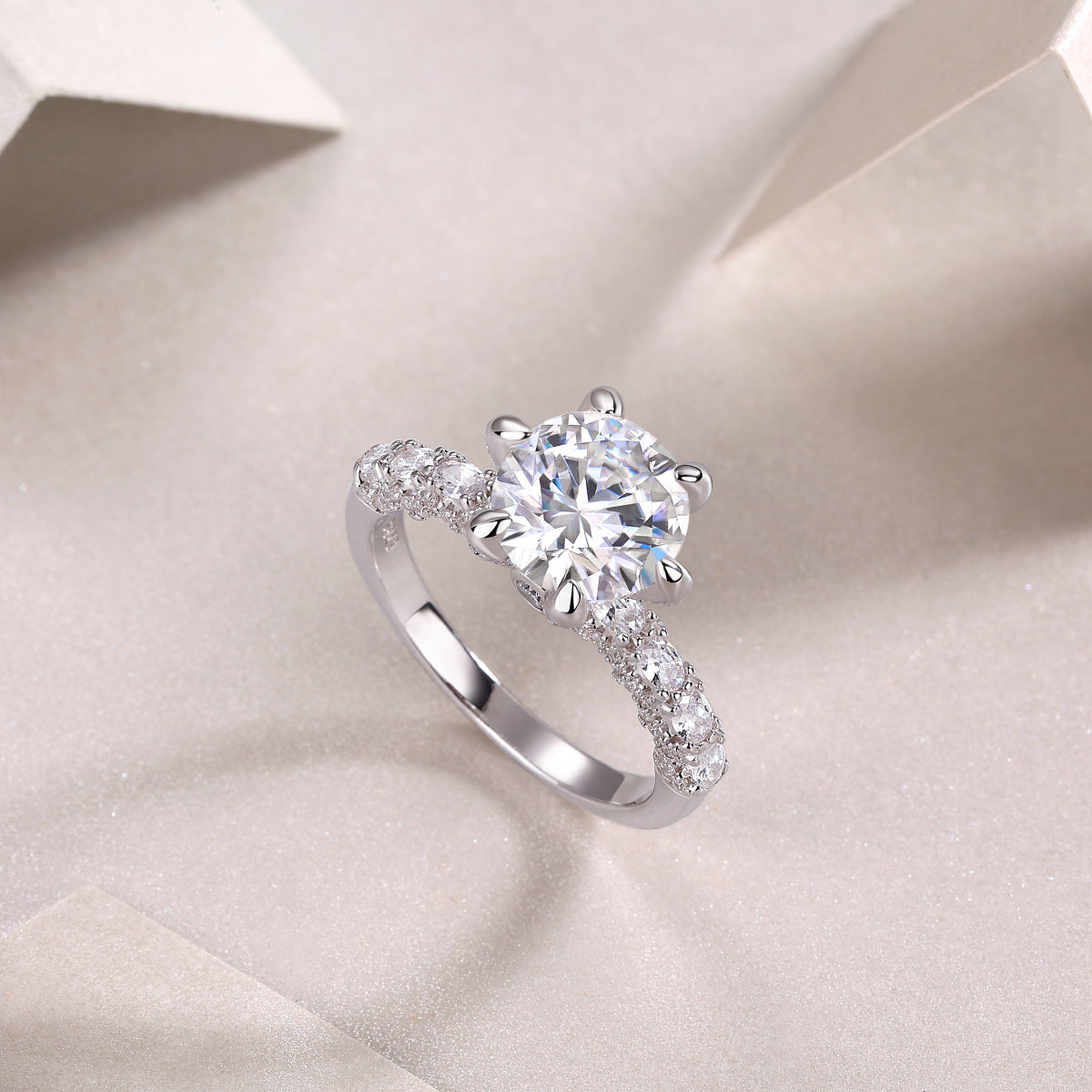 1Lady Luck Moissanite S925 Silver Ring Modern Elegant Fashion Jewelry