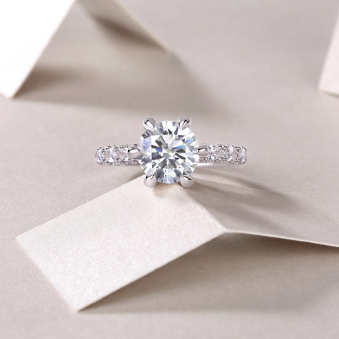 1Lady Luck Moissanite S925 Silver Ring Modern Elegant Fashion Jewelry