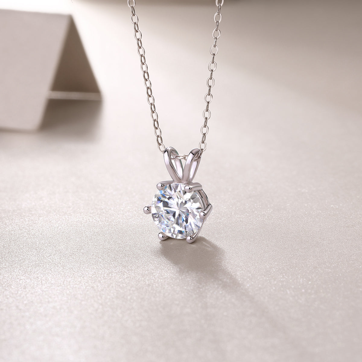 2-Carat Moissanite Pendant Necklace Set in S925 Sterling Silver