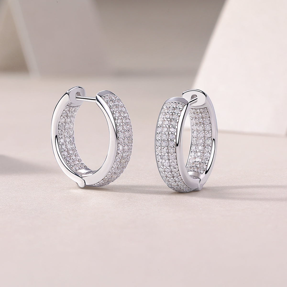 S925 Sterling Silver Moissanite Stud Earrings Set with Platinum-Plated Diamonds