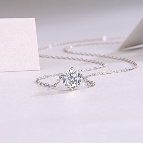 1True Heart Moissanite Pendant Necklace in S925 Sterling Silver Modern & Elegant