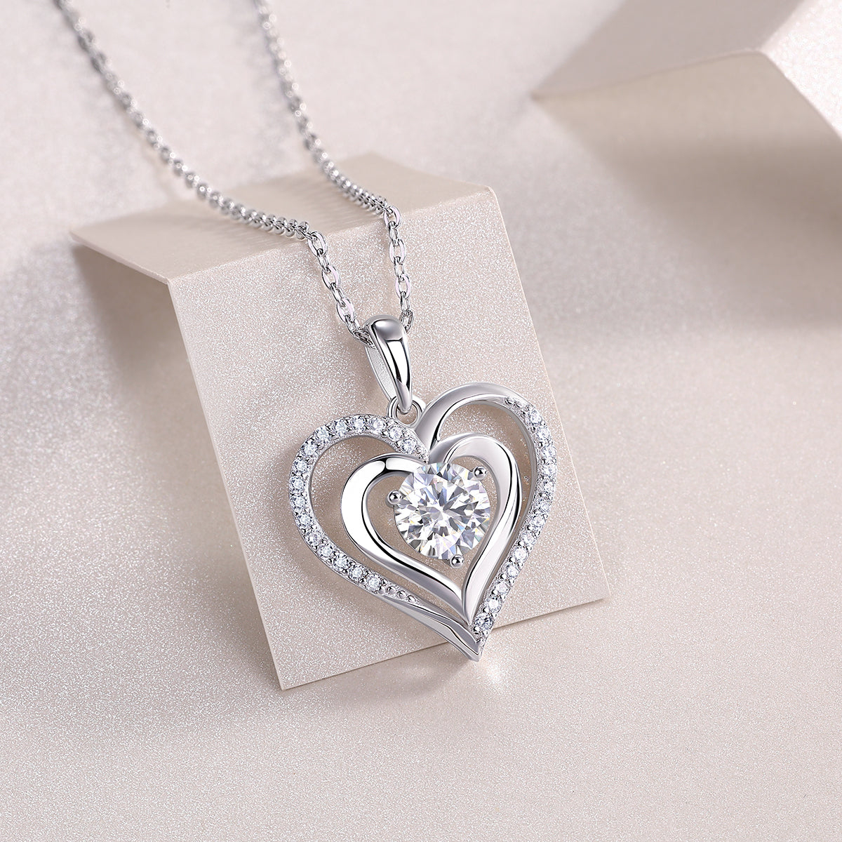 1-Carat Moissanite Heart Pendant Necklace in S925 Sterling Silver with Platinum Plating