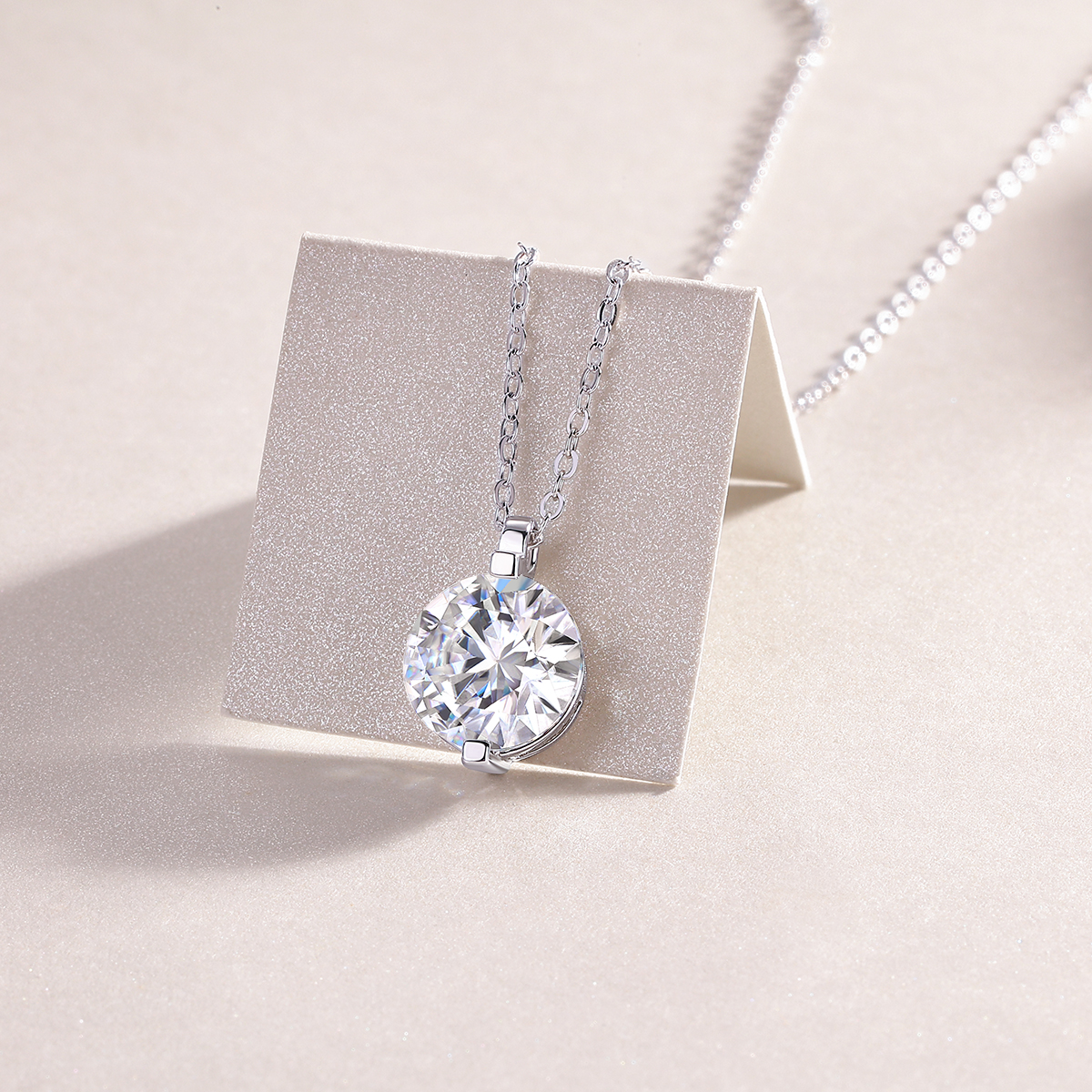 S925 Sterling Silver Moissanite Pendant Necklace with Platinum Plating