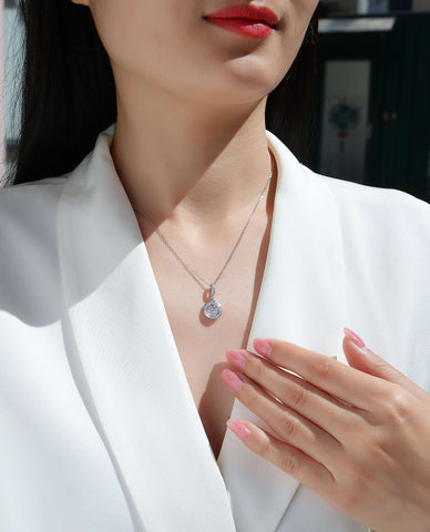 S925 Sterling Silver Moissanite Pendant Necklace with Platinum-Plated Finish