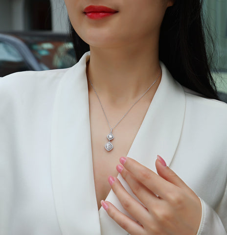 1Carat Moissanite Pendant Necklace in S925 Sterling Silver with Platinum Plating