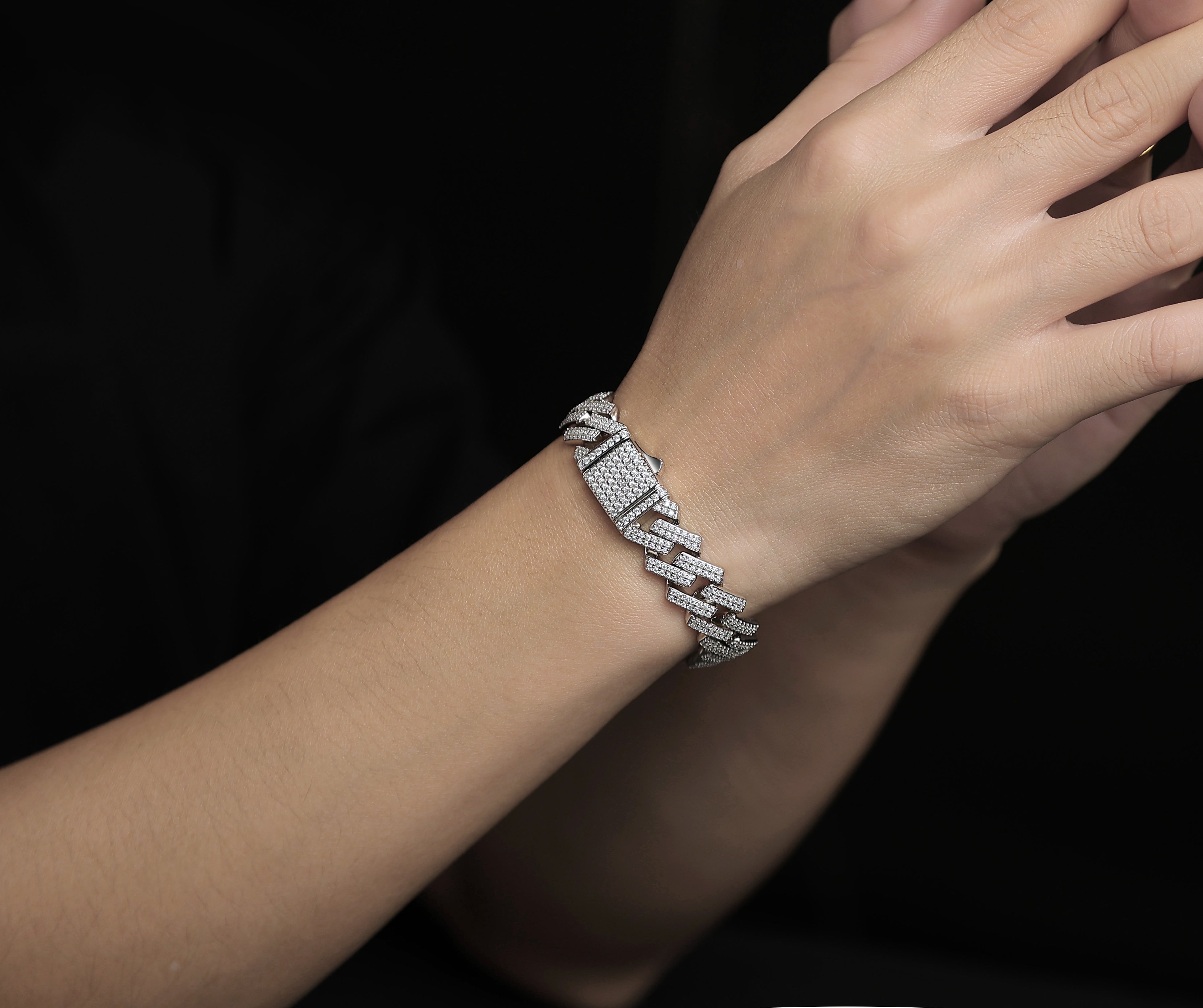 S925 Silver Moissanite Luxury Bracelet Elegant Double Link Design