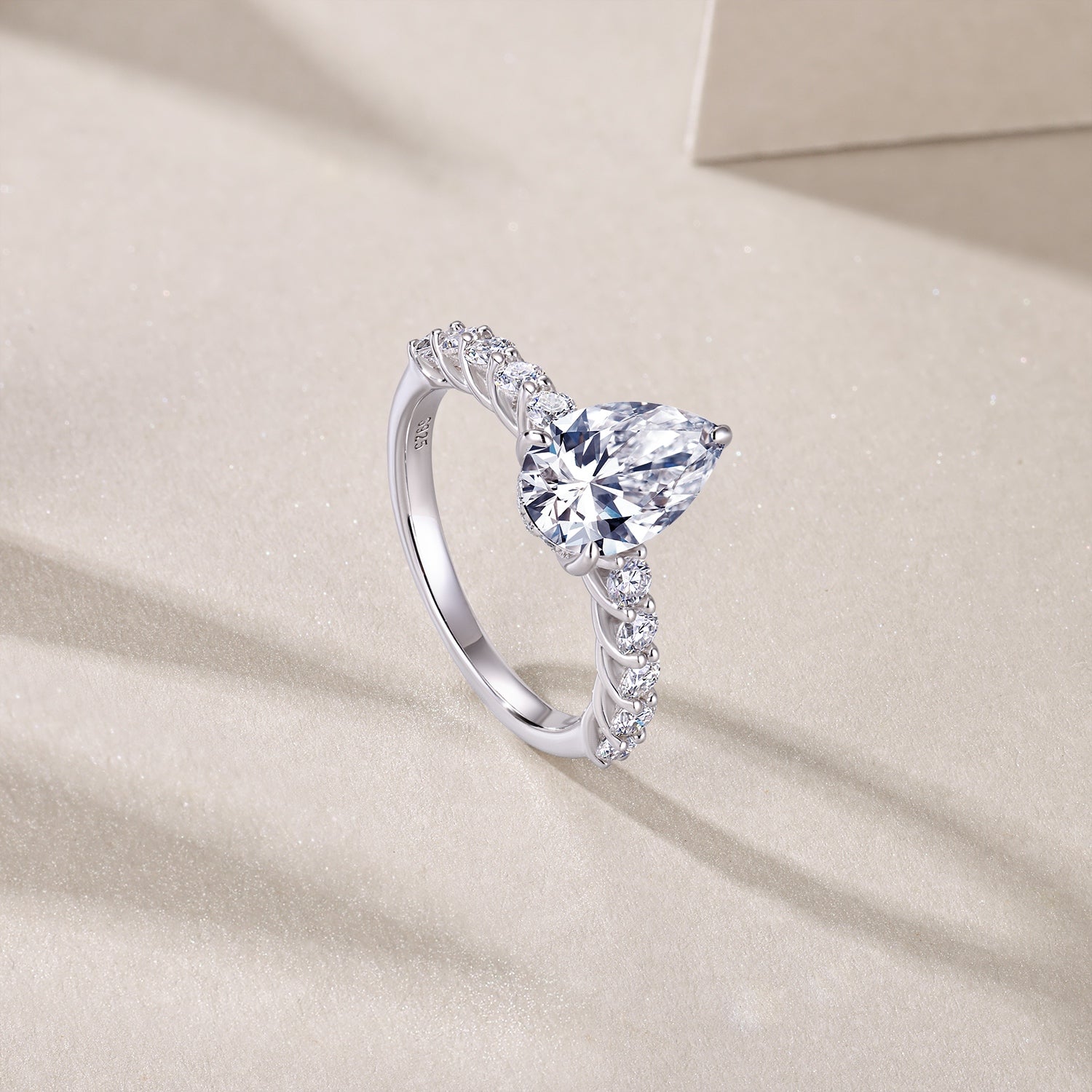 Moonlight Water Drop Moissanite Ring in S925 Sterling Silver Pear-Shaped Fashion Jewelry