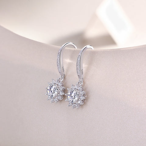 S925 Sterling Silver Moissanite Stud Earrings Half-Carat Sparkling Drop Design