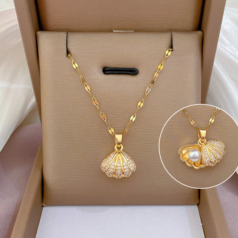 Shell Pearl Pendant Necklace for Women with Alloy Chain