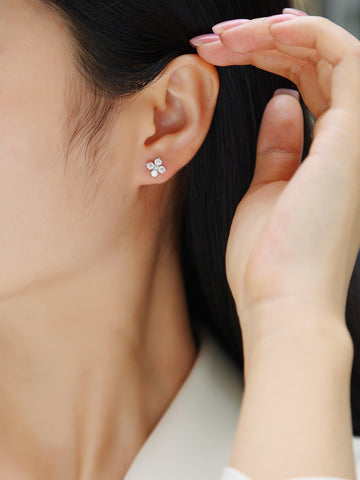 S925 Sterling Silver Moissanite Stud Earrings Floral Cluster Design