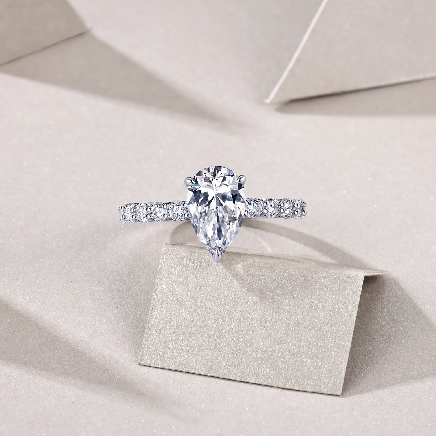 Moonlight Water Drop Moissanite Ring in S925 Sterling Silver Pear-Shaped Fashion Jewelry