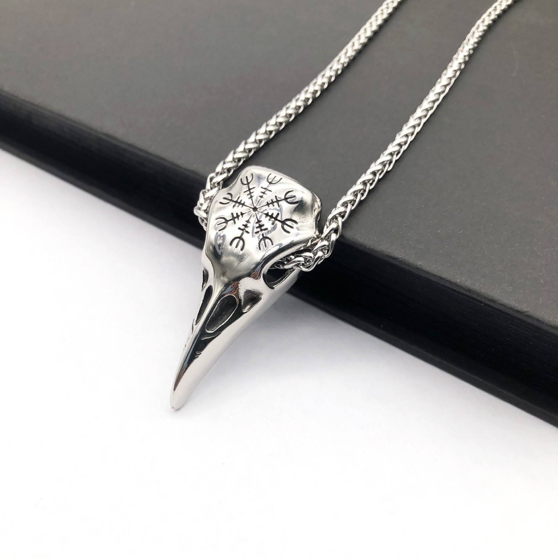 Mens Bold Viking Skull Eagle Beak Pendant Necklace