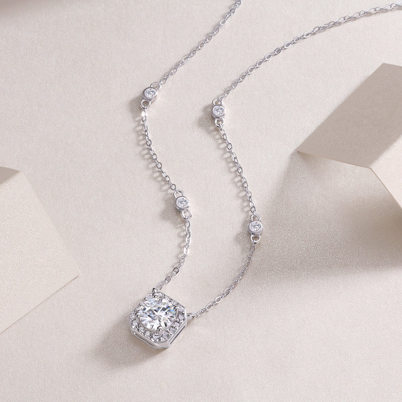 1Flower Love S925 Sterling Silver Necklace with 1-Carat Moissanite Pendant Modern Elegant Fine Jewelry - 4