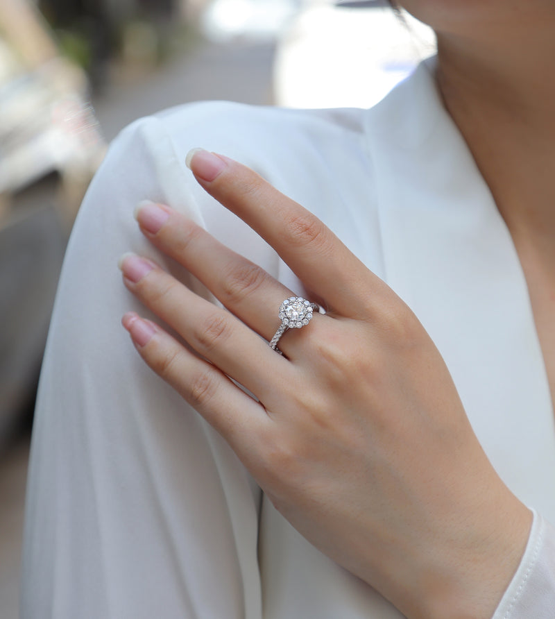 Luxury Moissanite Wedding Ring in S925 Silver - 7